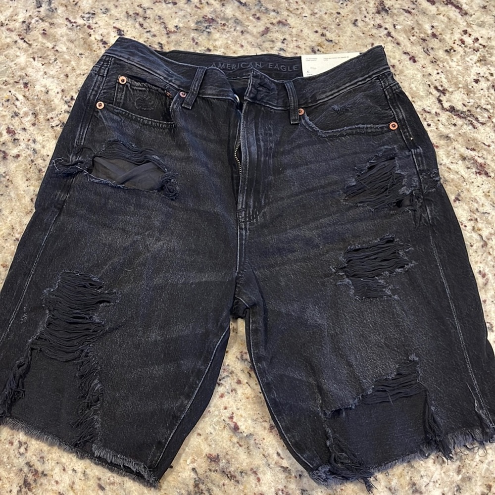 Bermuda boyfriend shorts